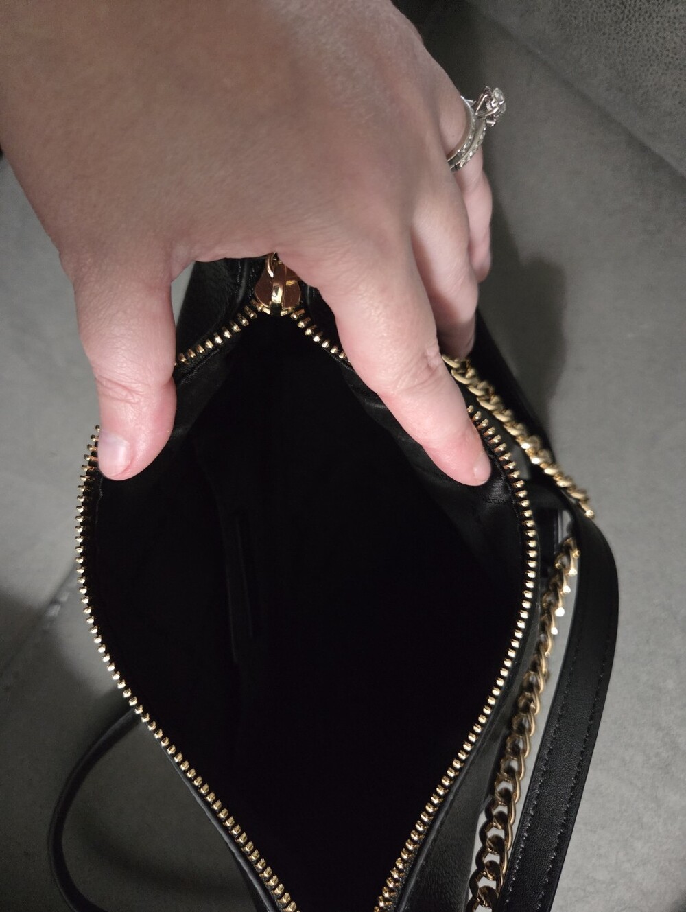 Michael Kors Crossbody - Picture 5 of 5